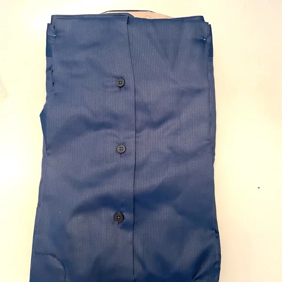 Men’s vintage Geoffrey Beene Sateen blue long sleeve dress shirt, never worn. - Picture 3 of 3